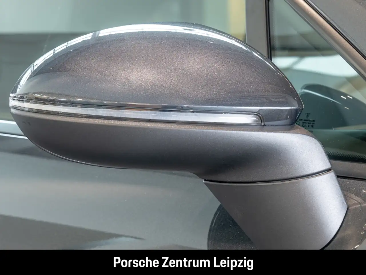 Porsche Macan 4 11