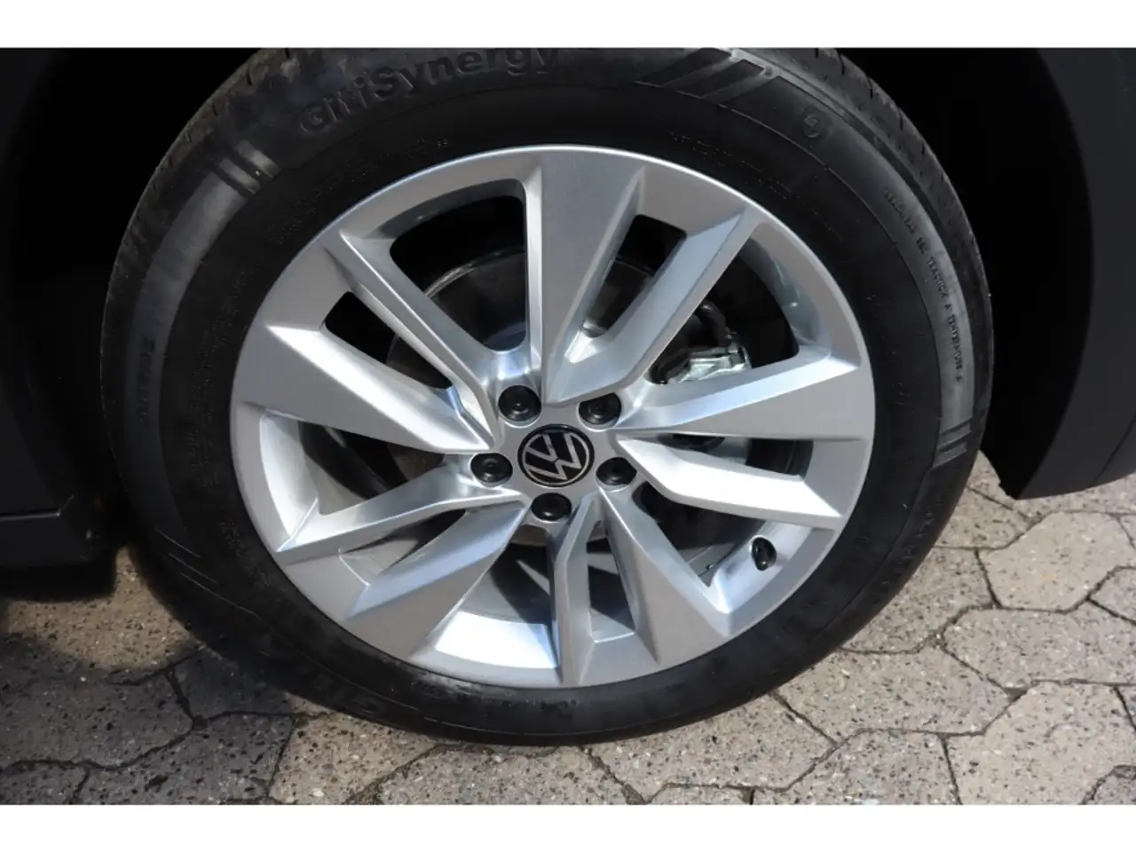 Volkswagen T-Cross 3