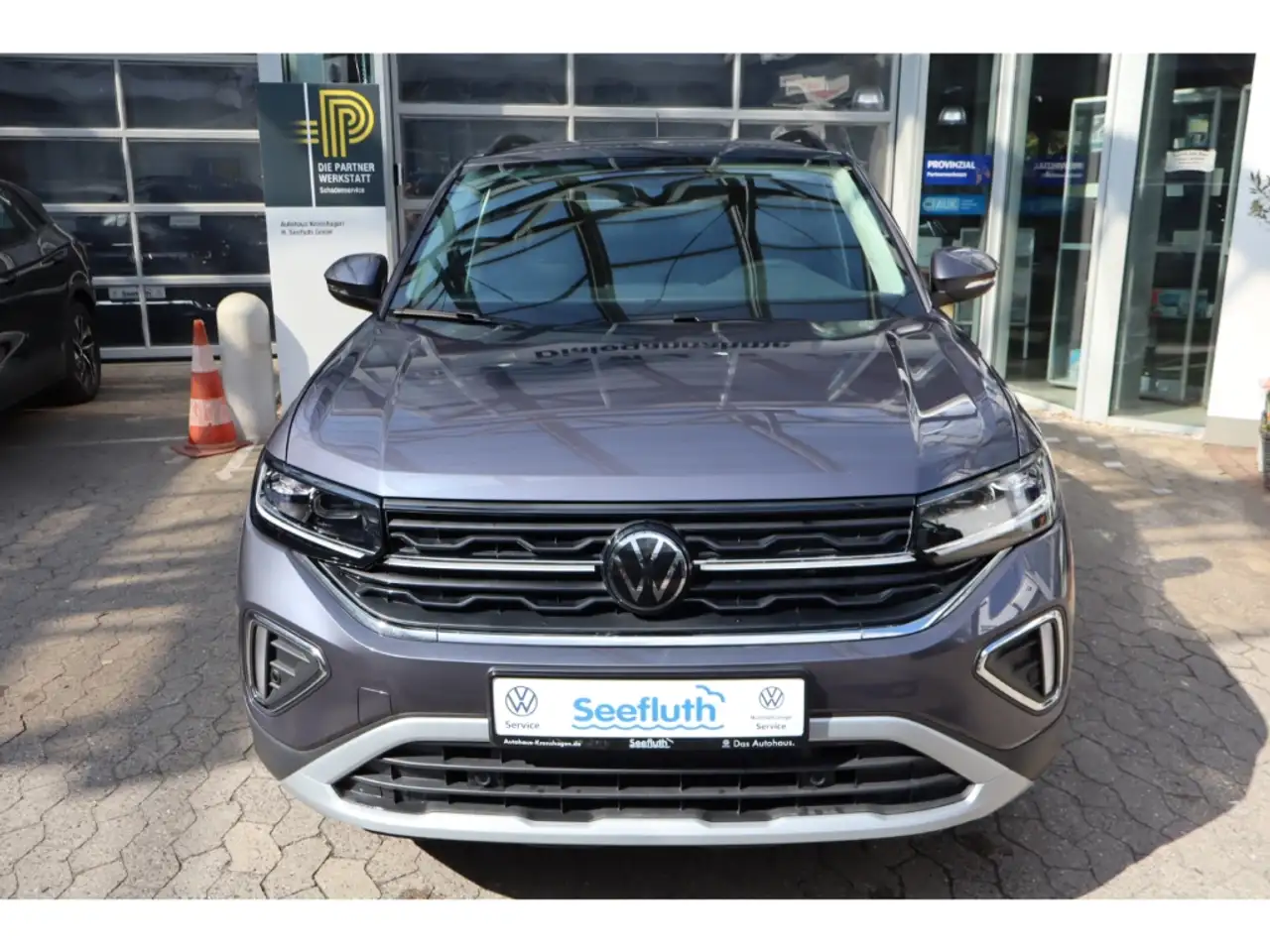 Volkswagen T-Cross 8