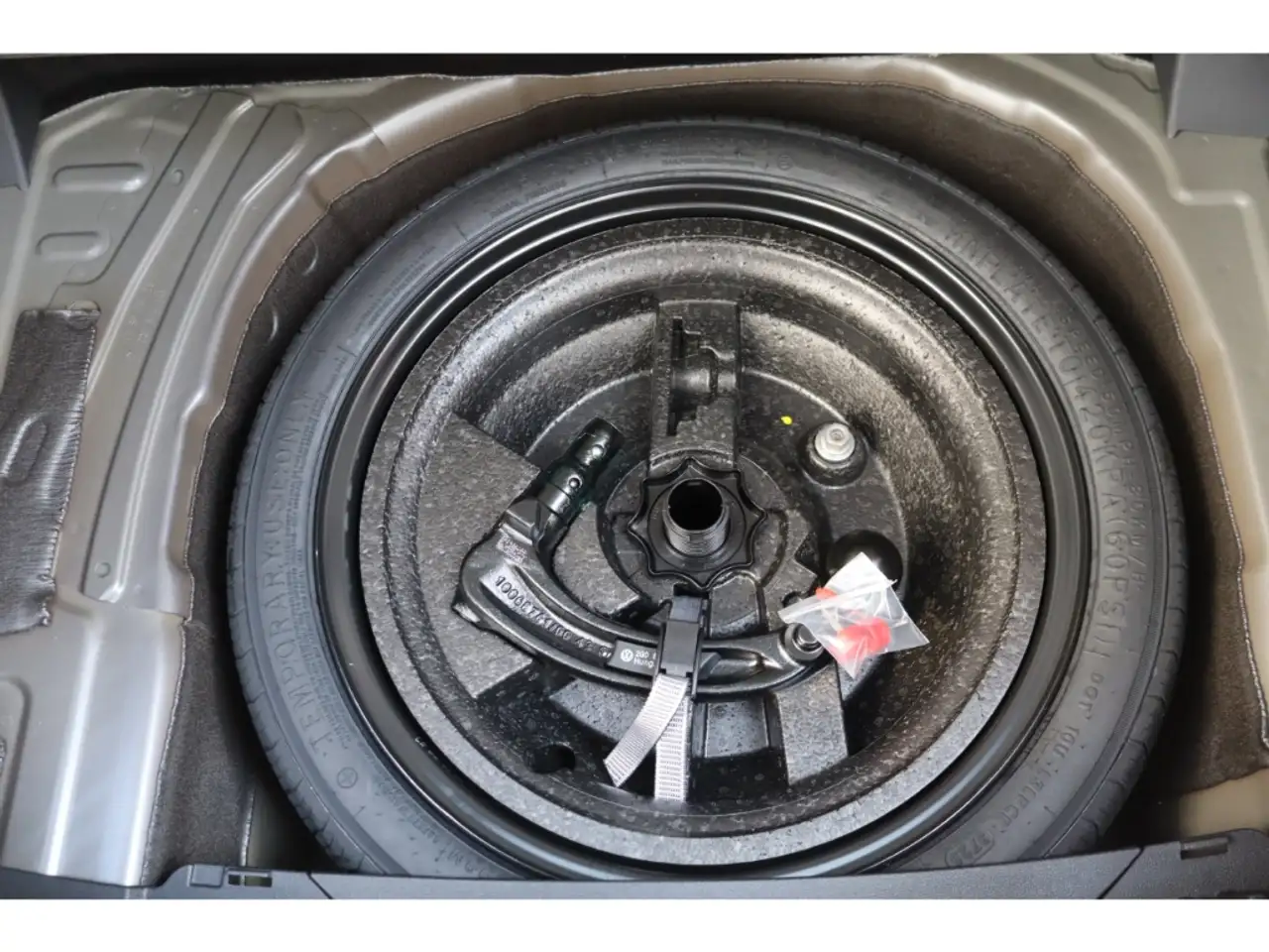 Volkswagen T-Cross 14
