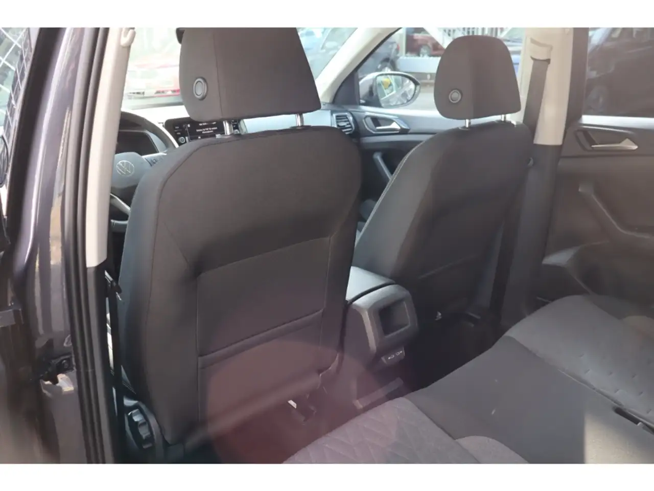 Volkswagen T-Cross 15