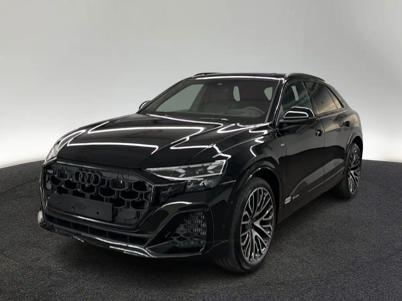 Audi Q8 3