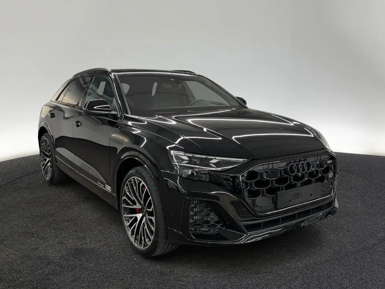 Audi Q8 8
