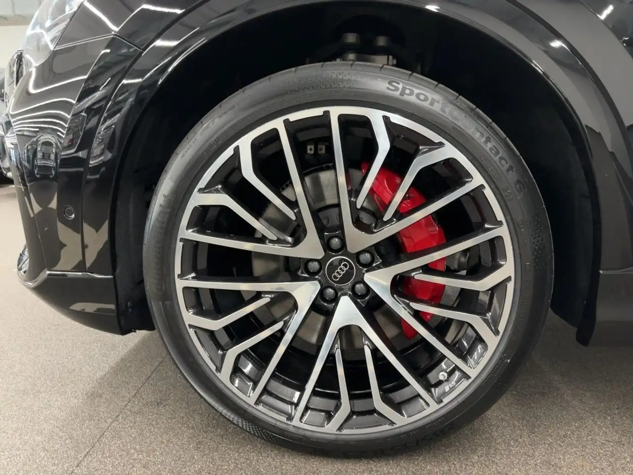 Audi Q8 15