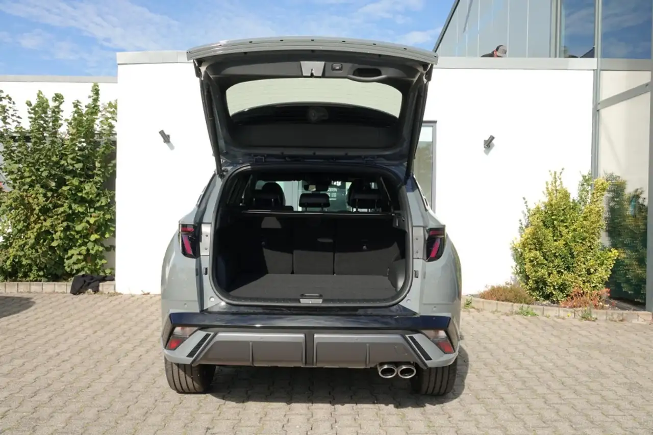 Hyundai TUCSON 6