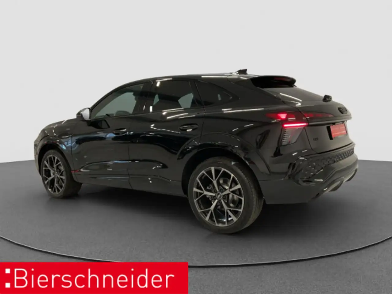 Audi Q3 7