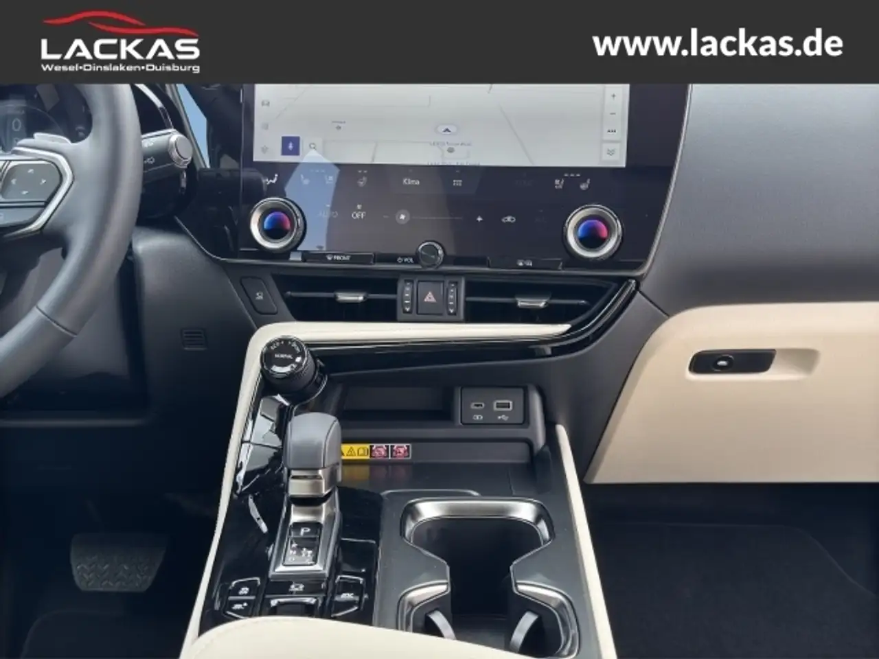 Lexus NX 14