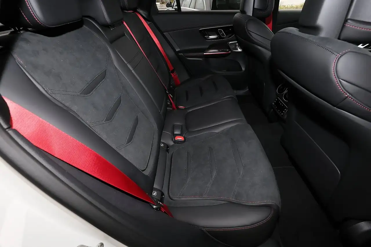 Mercedes-Benz GLC 43 6