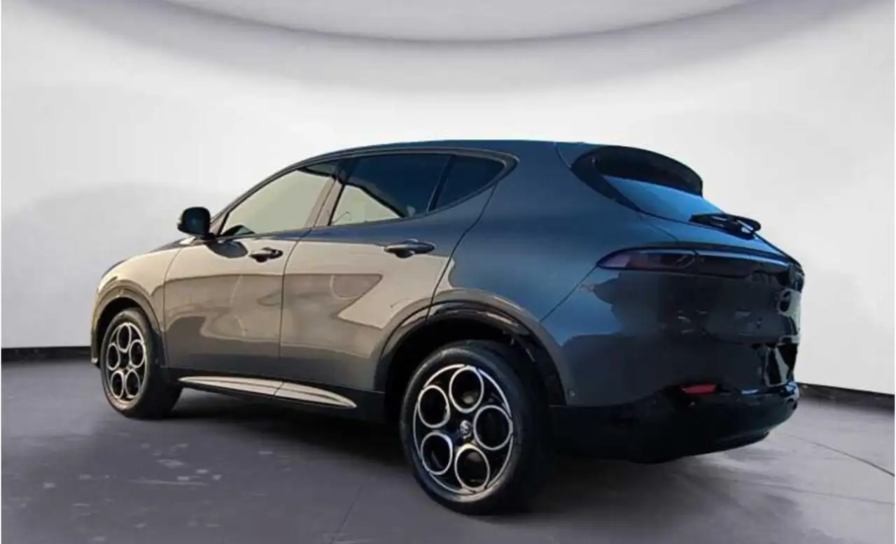 Alfa Romeo Tonale 5