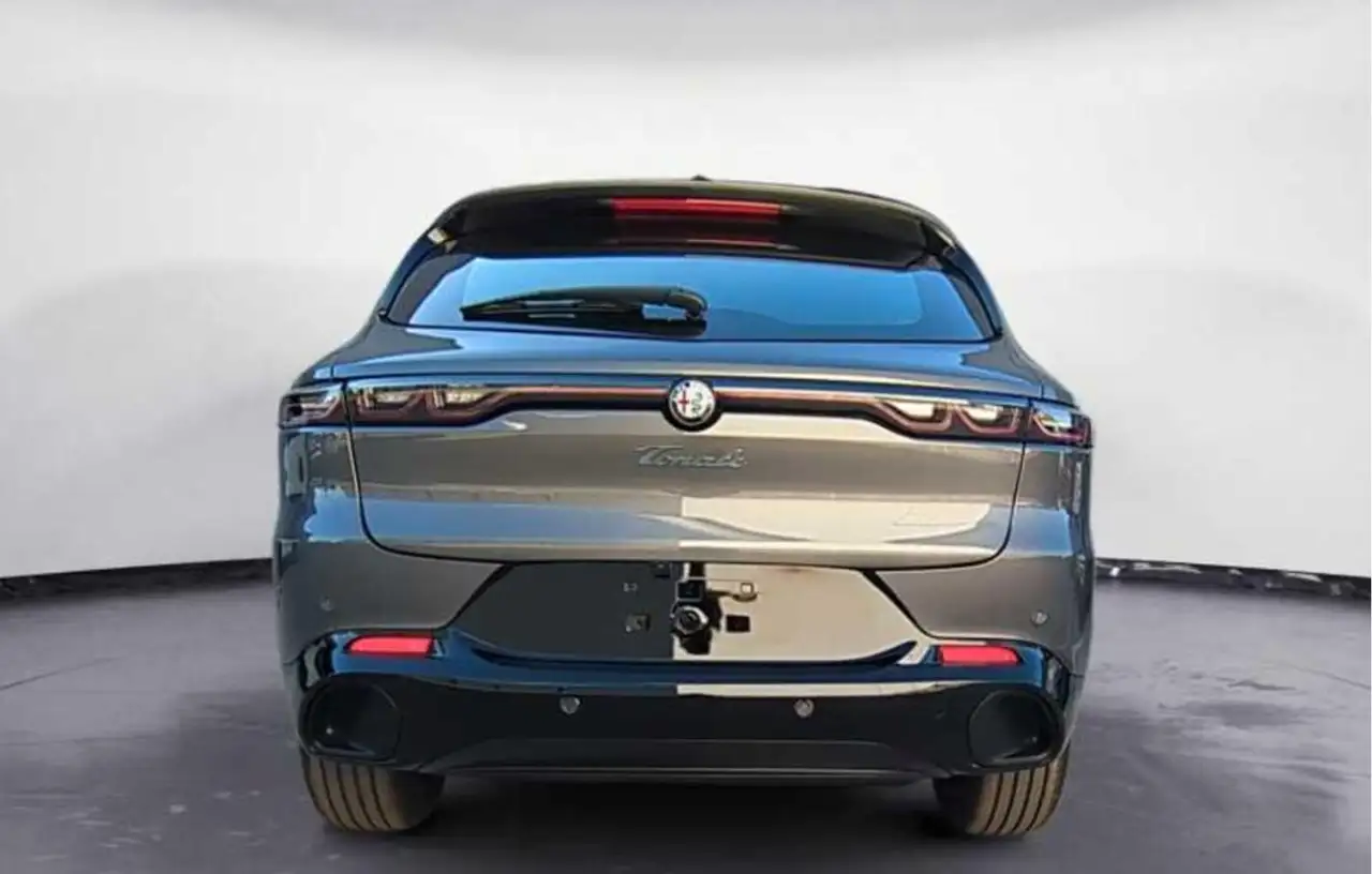 Alfa Romeo Tonale 6