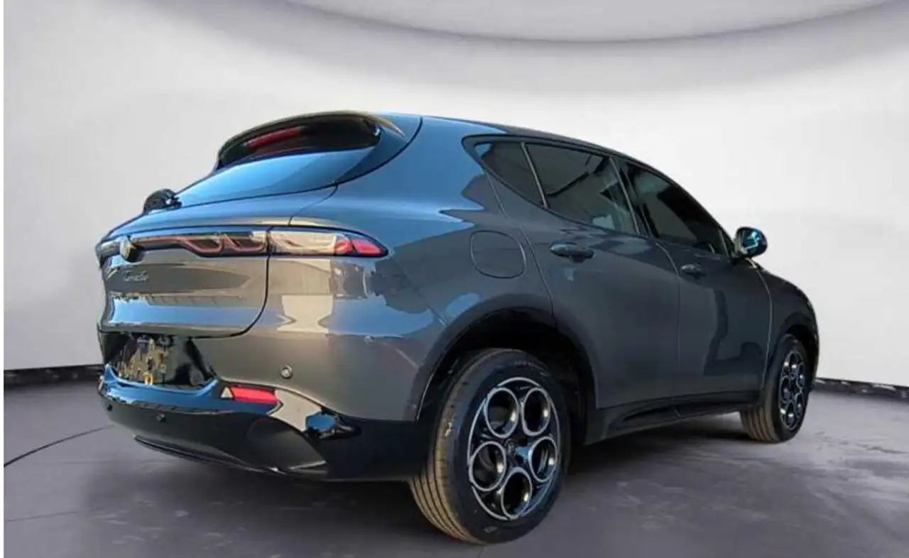 Alfa Romeo Tonale 7