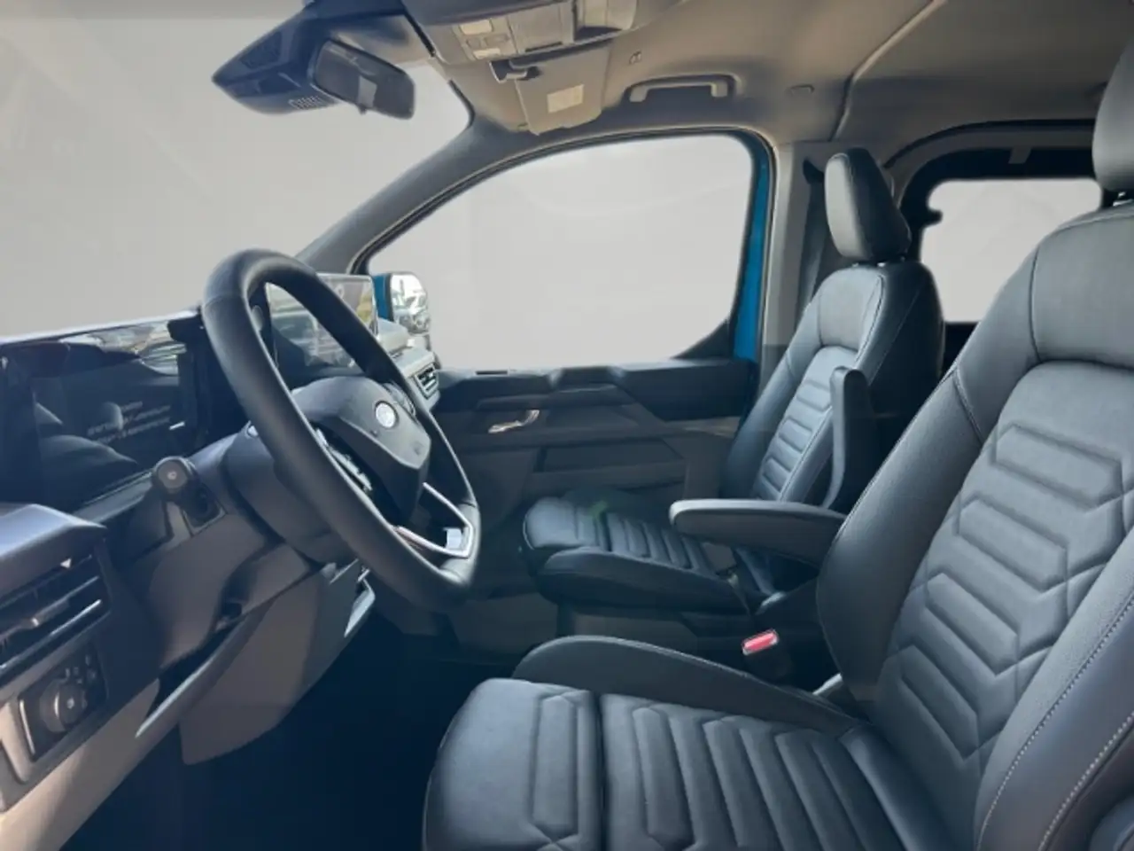 Ford Tourneo 8