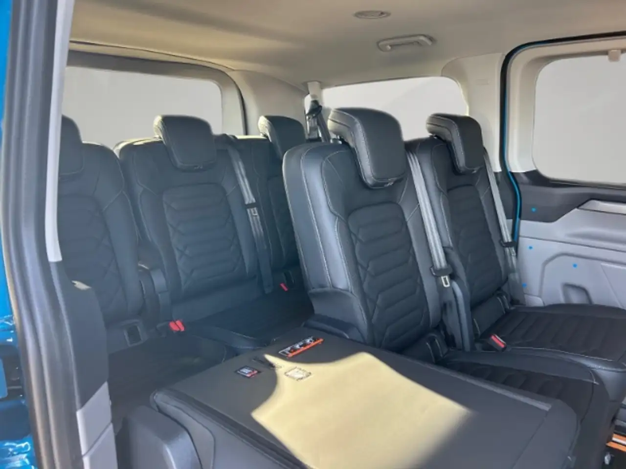 Ford Tourneo 13