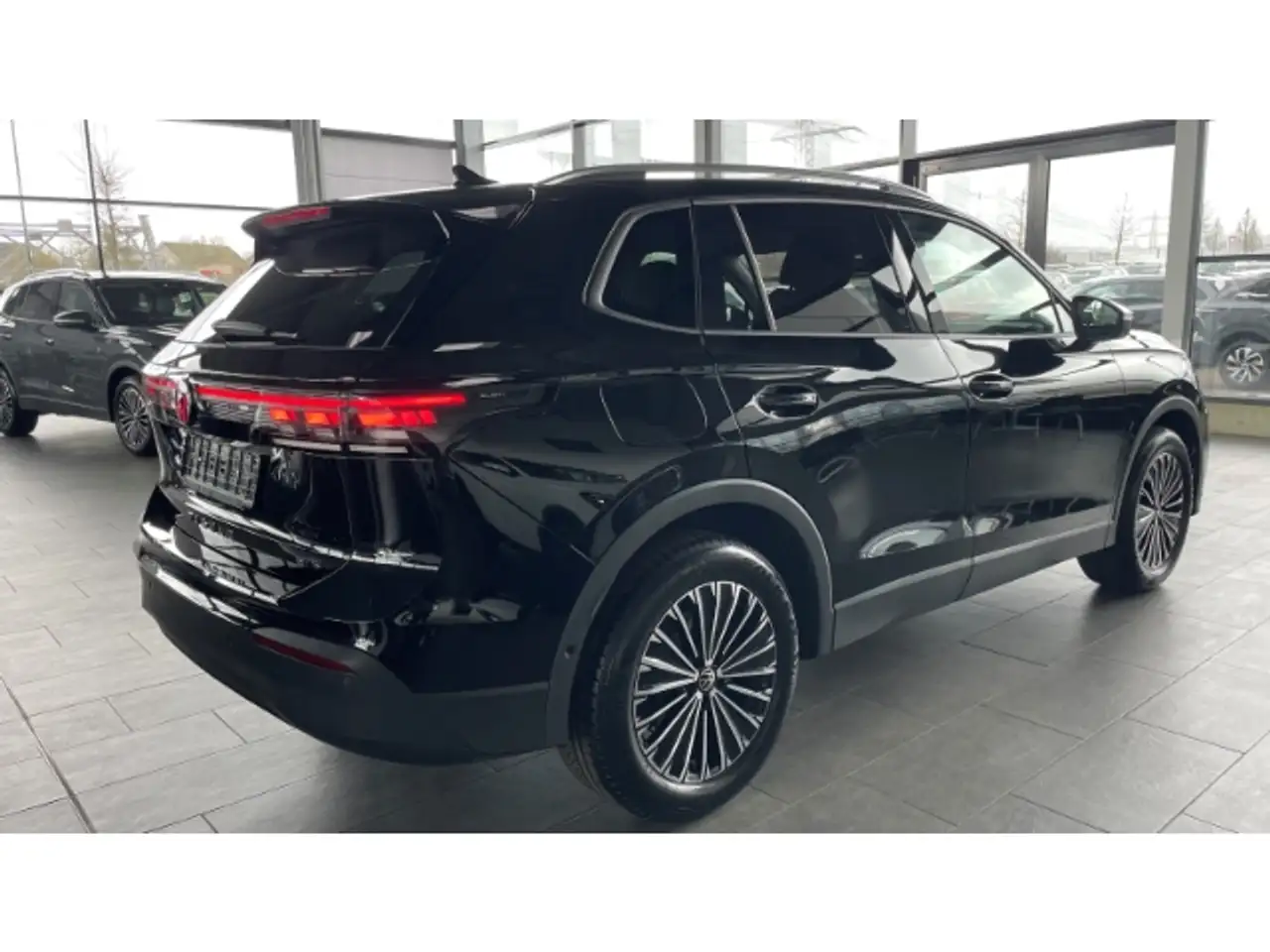 Volkswagen Tiguan 5