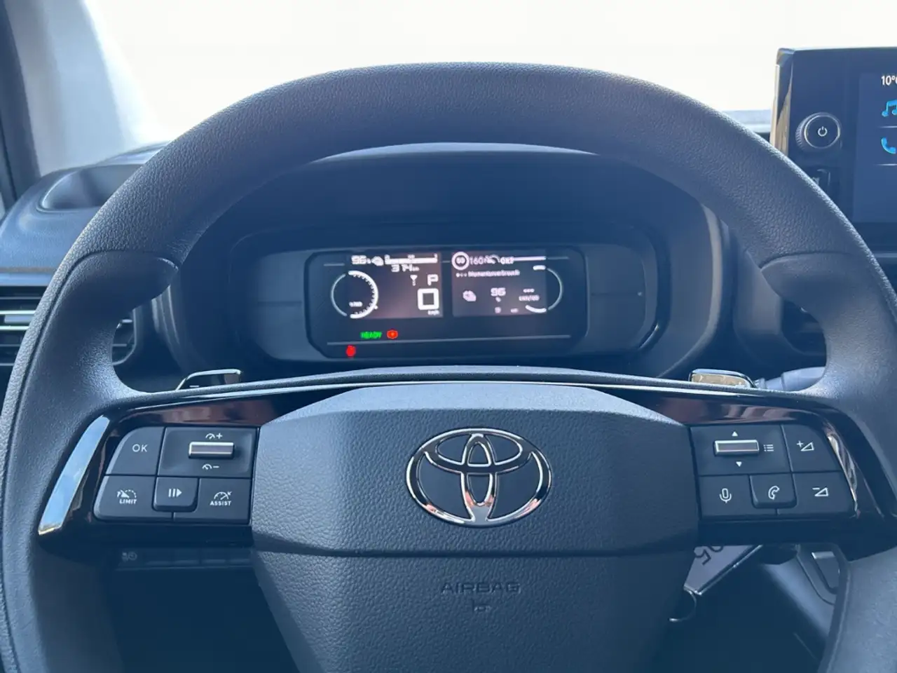 Toyota Proace 11