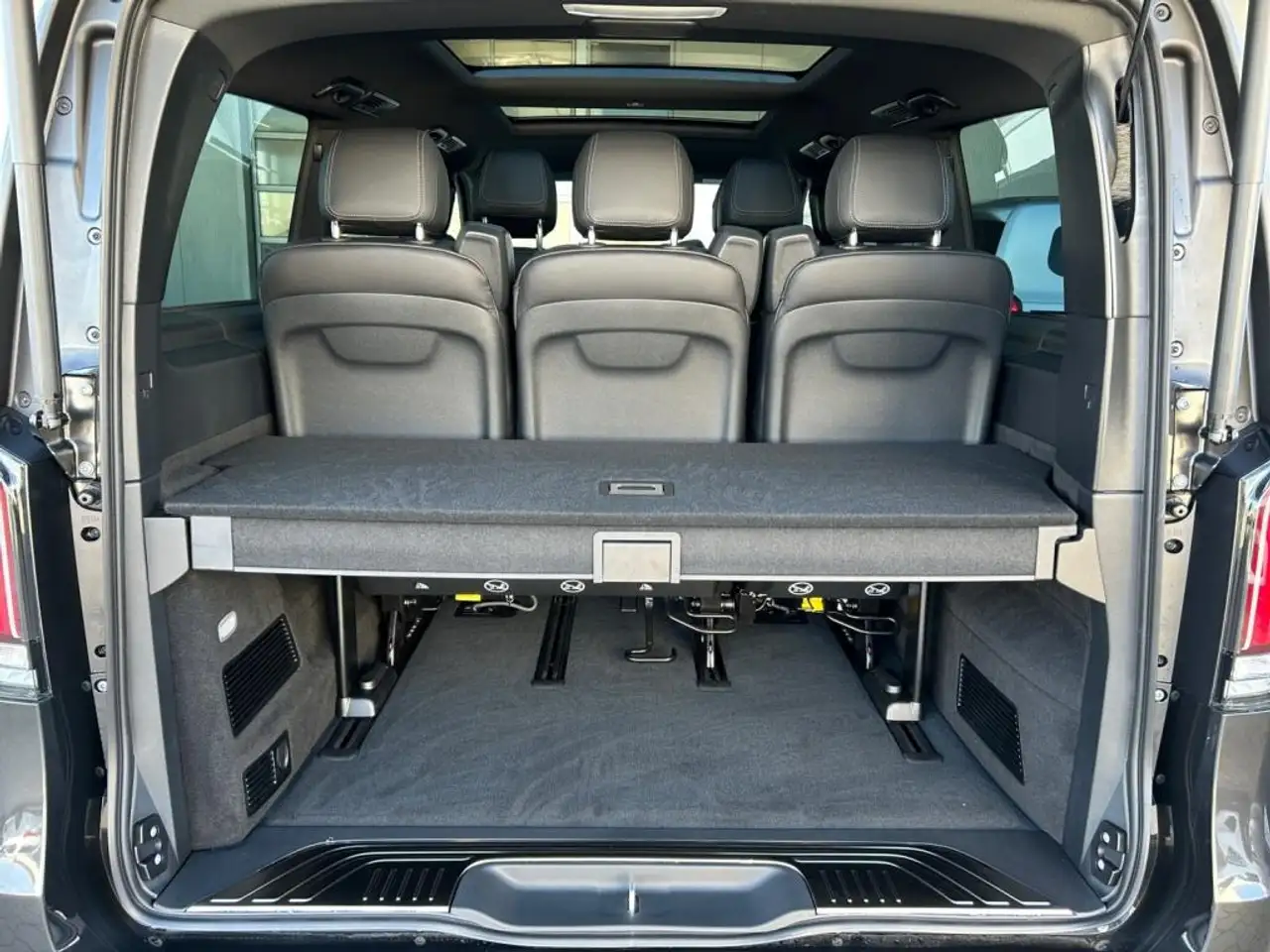 Mercedes-Benz V 300 13