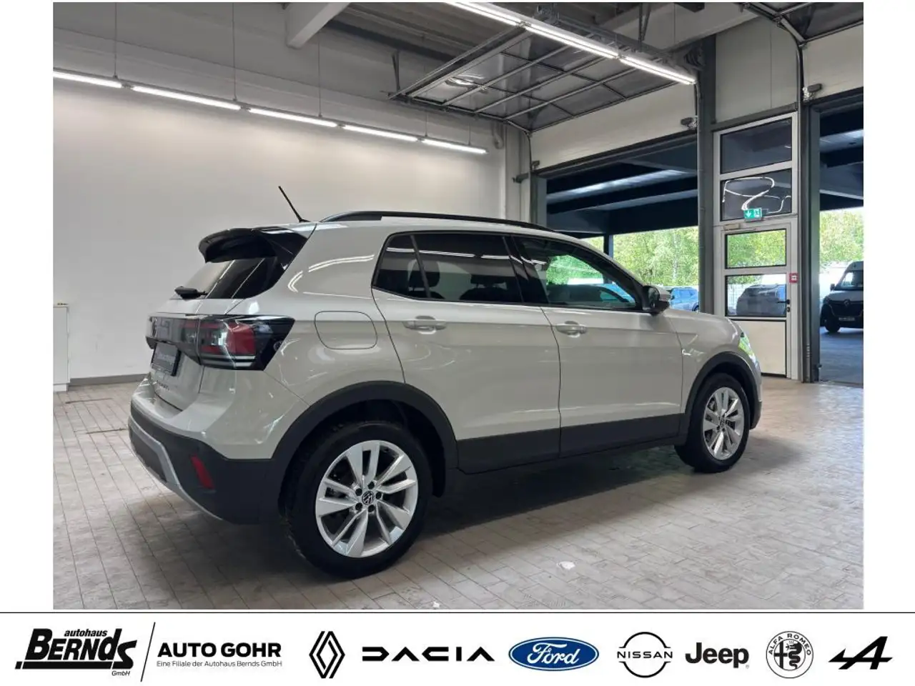 Volkswagen T-Cross 5
