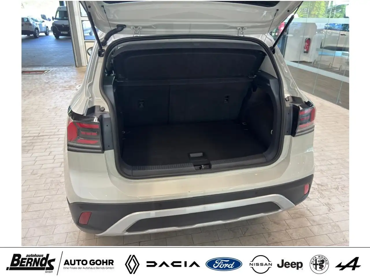 Volkswagen T-Cross 6
