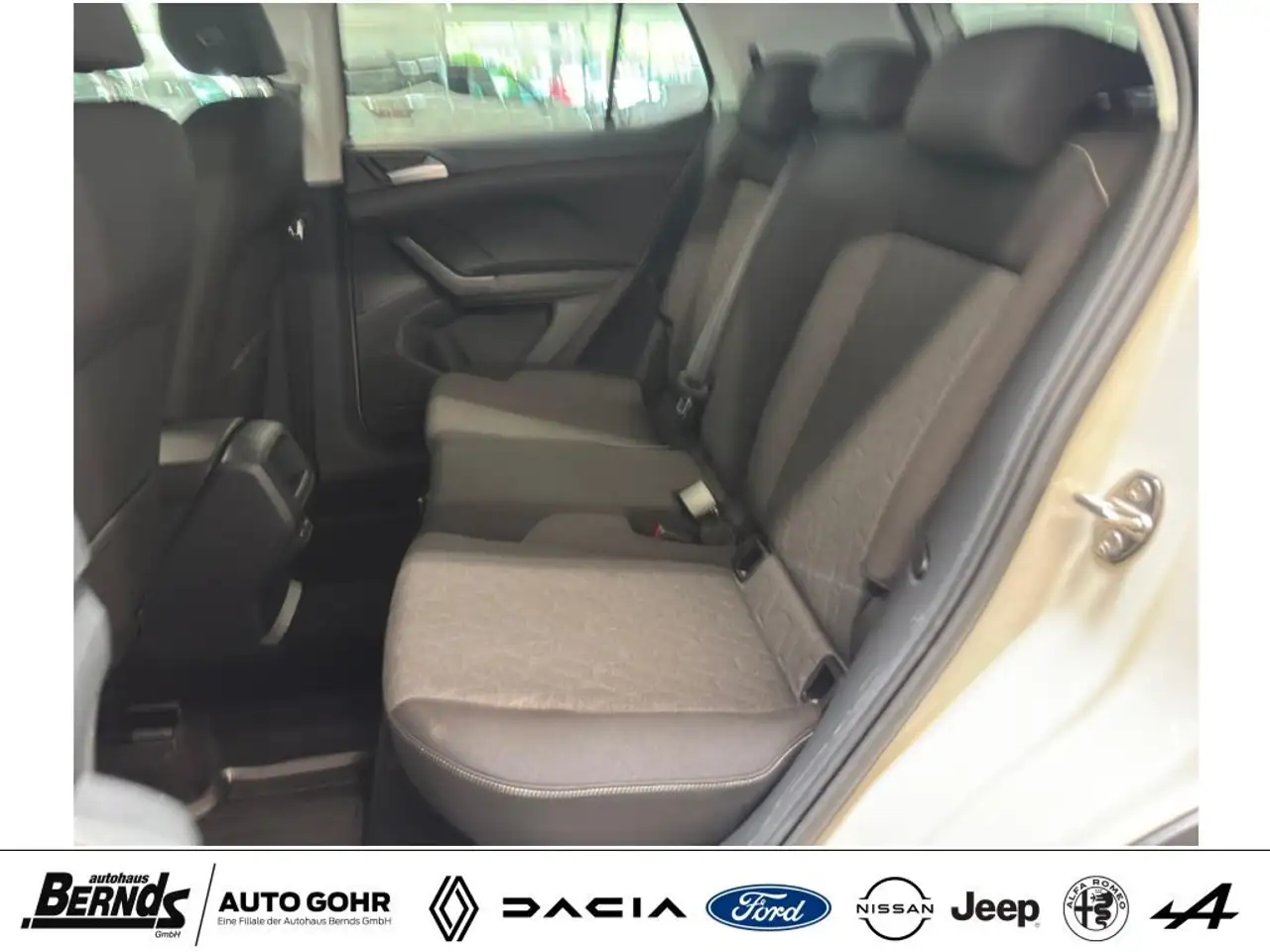 Volkswagen T-Cross 9