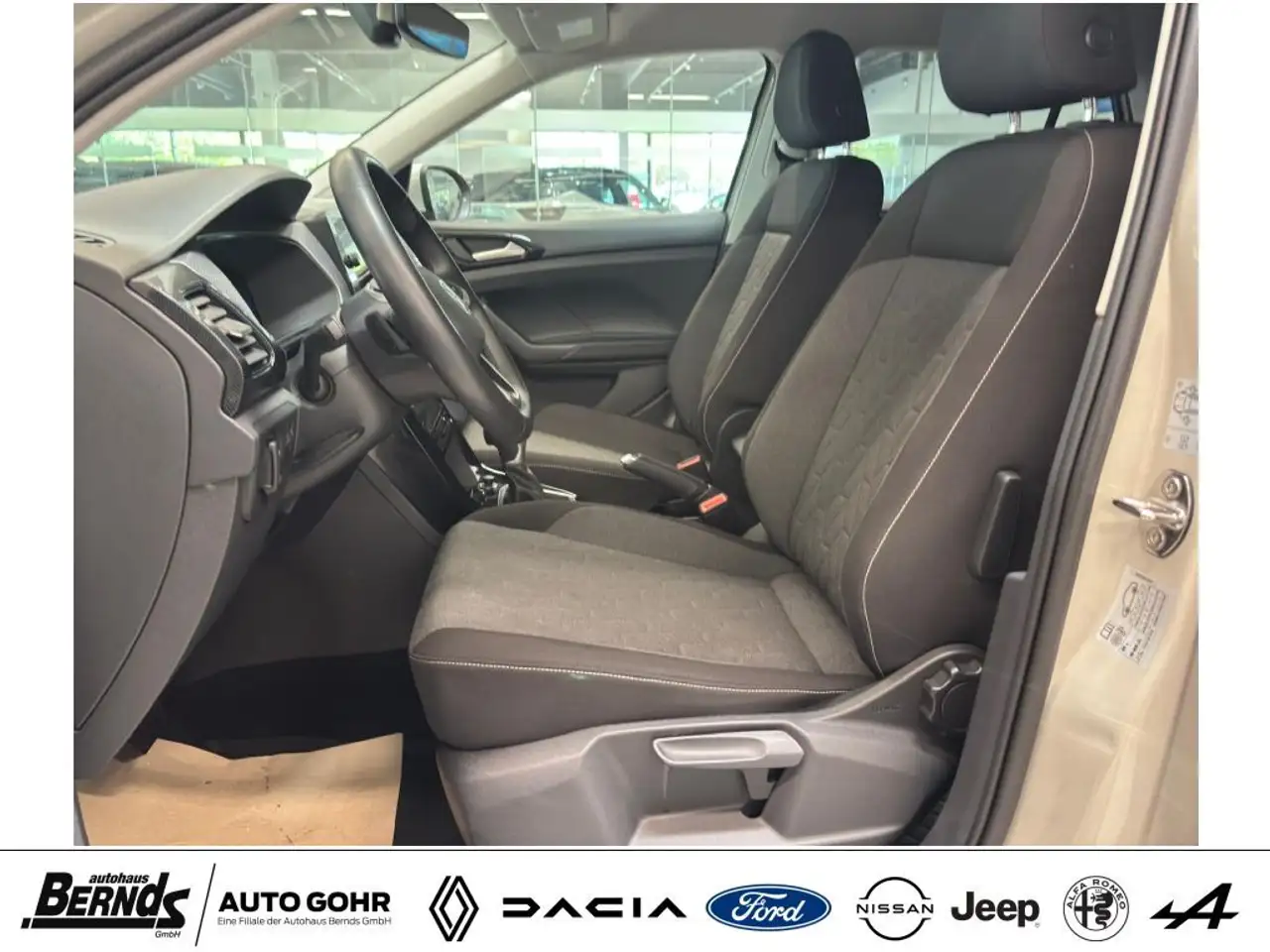 Volkswagen T-Cross 10