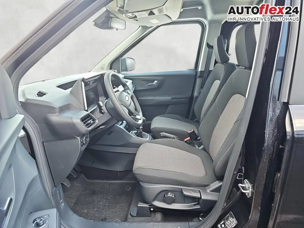 Ford Tourneo 8