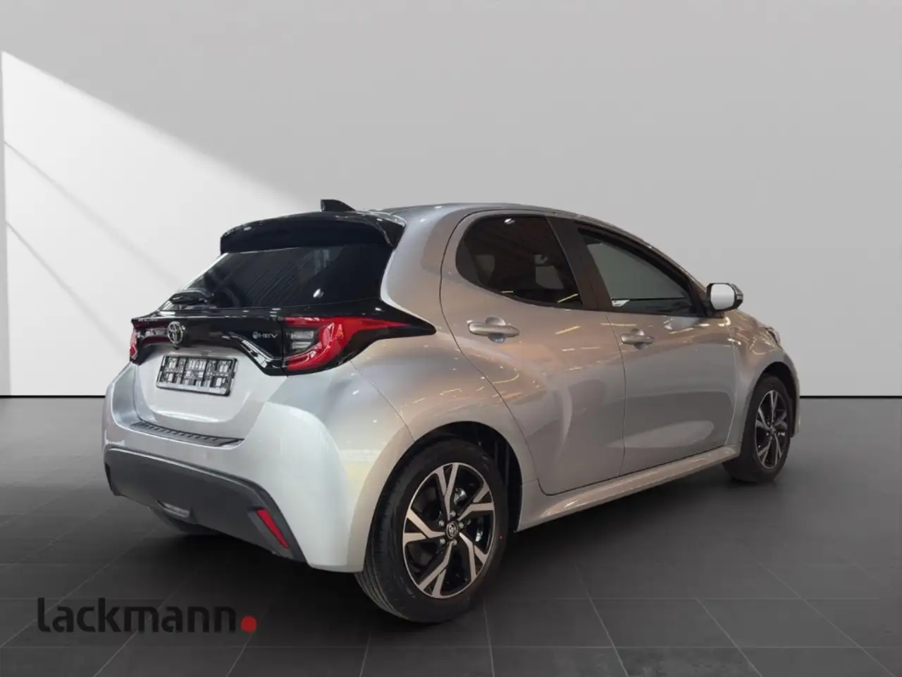 Toyota Yaris 4