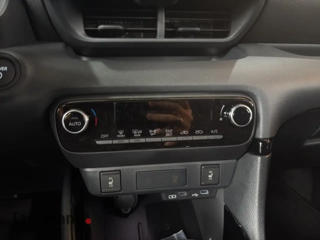 Toyota Yaris 11