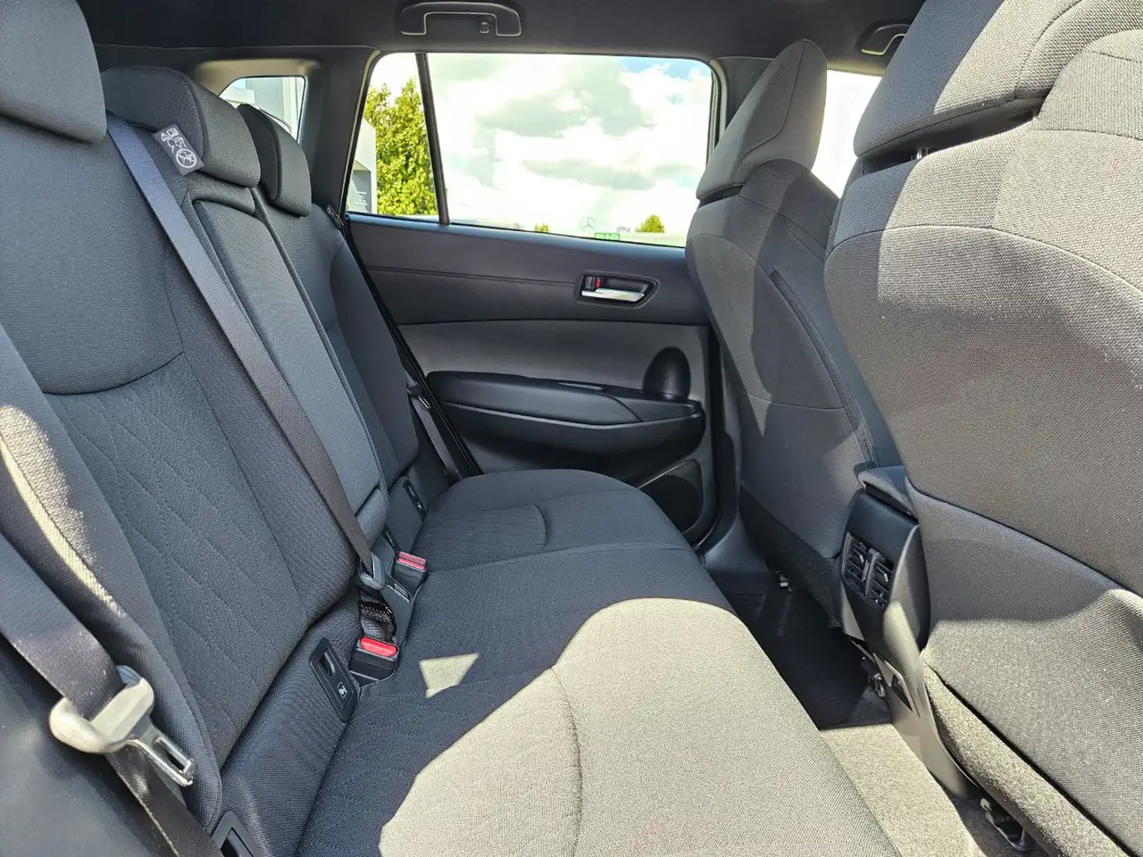Toyota Corolla 16