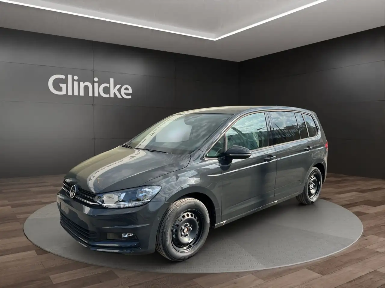 Volkswagen Touran 2
