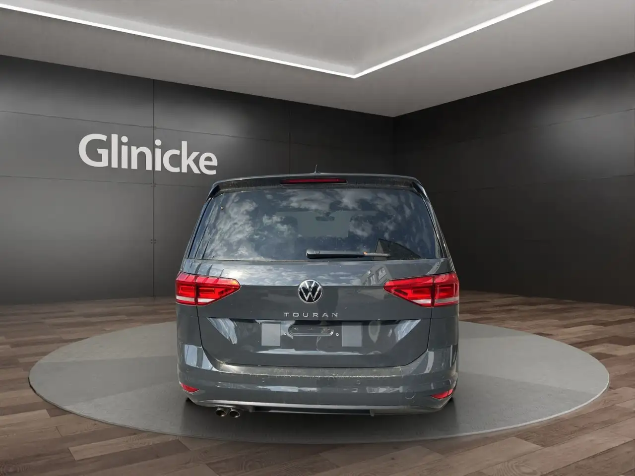 Volkswagen Touran 4