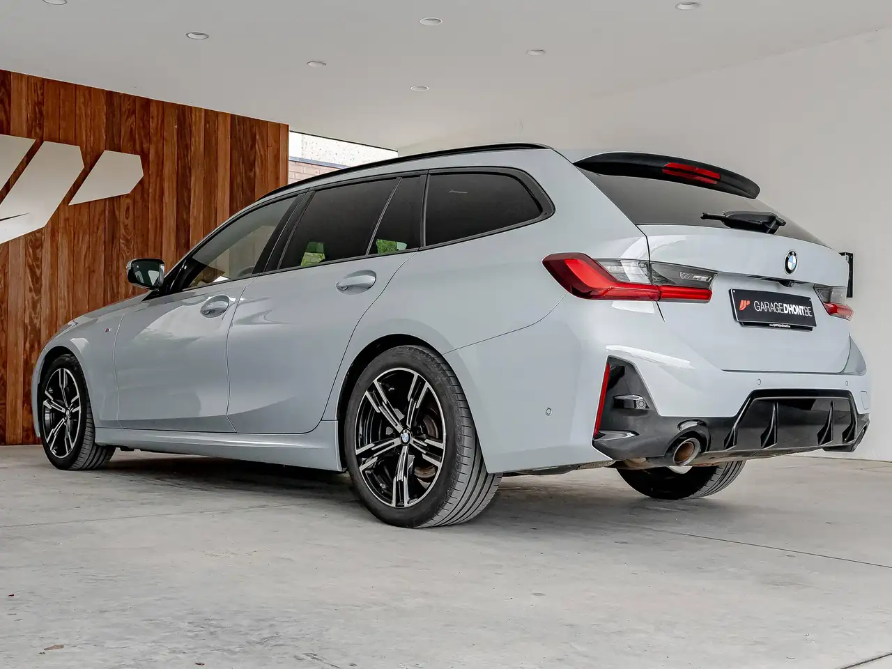 BMW 318 i 5