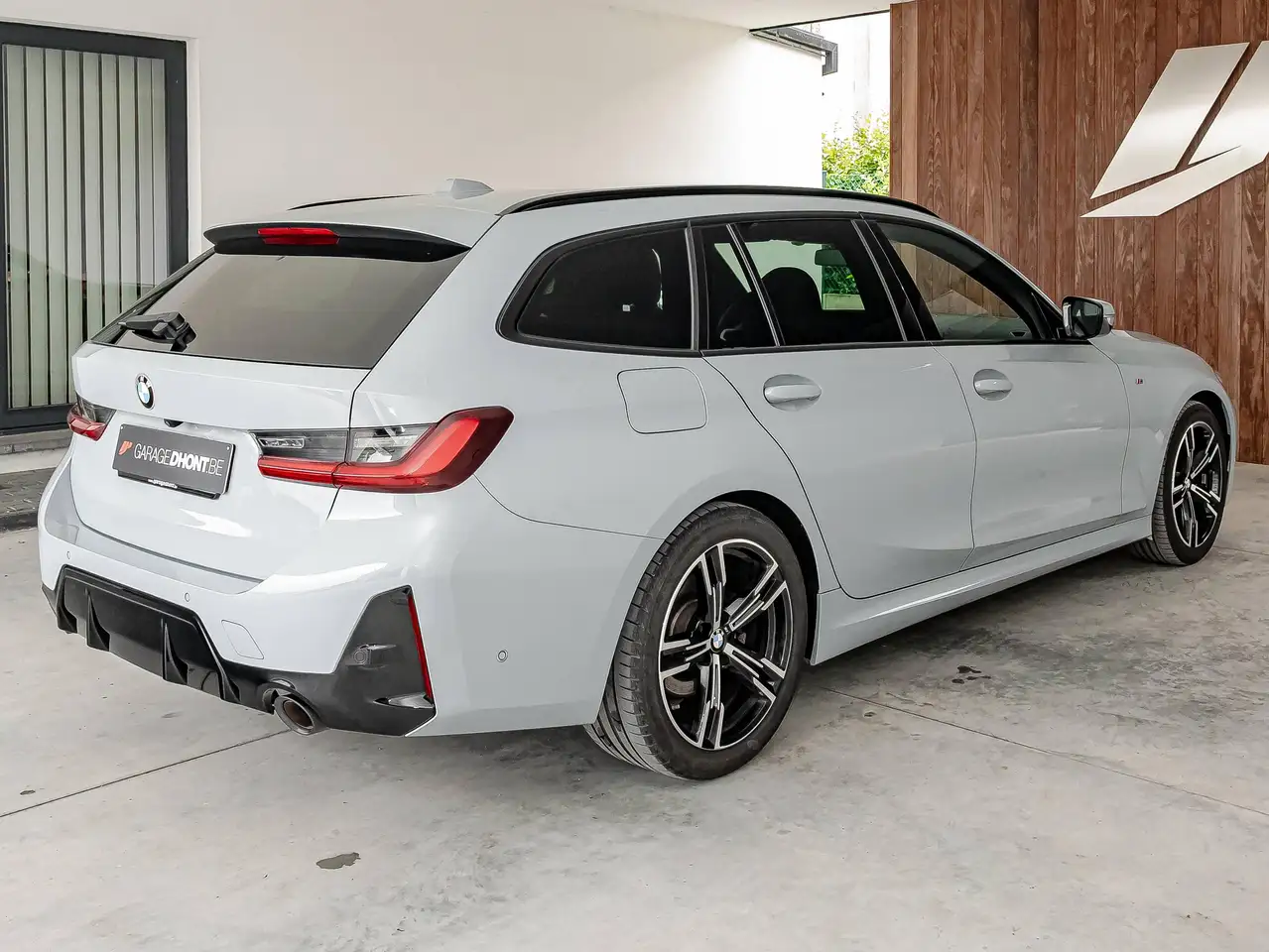 BMW 318 i 7