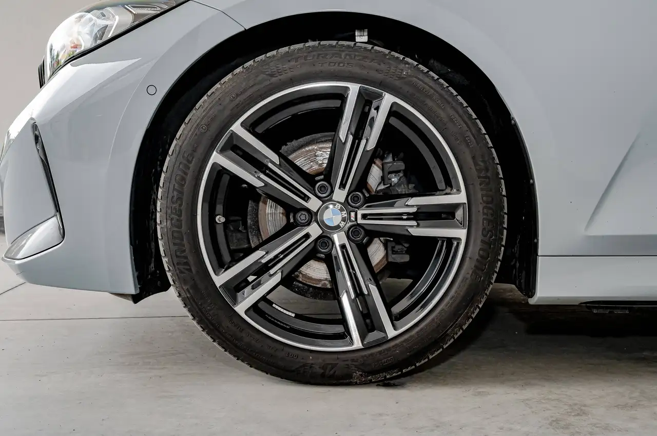 BMW 318 i 9
