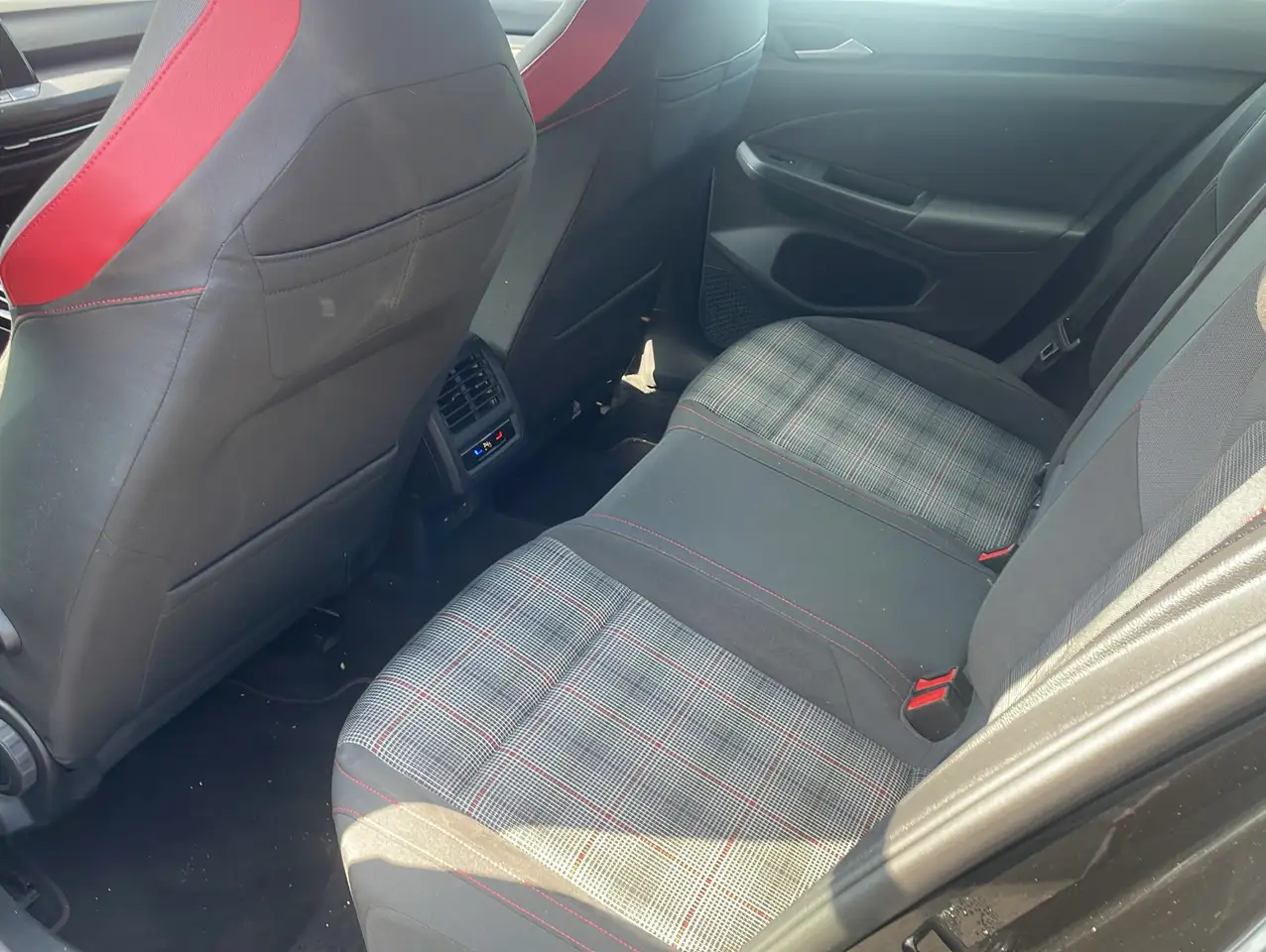 Volkswagen Golf 10