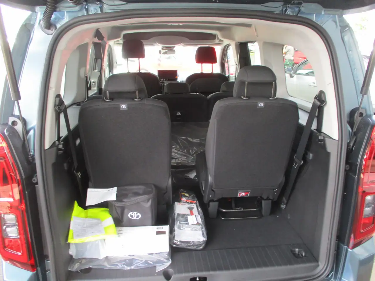 Toyota Proace 8