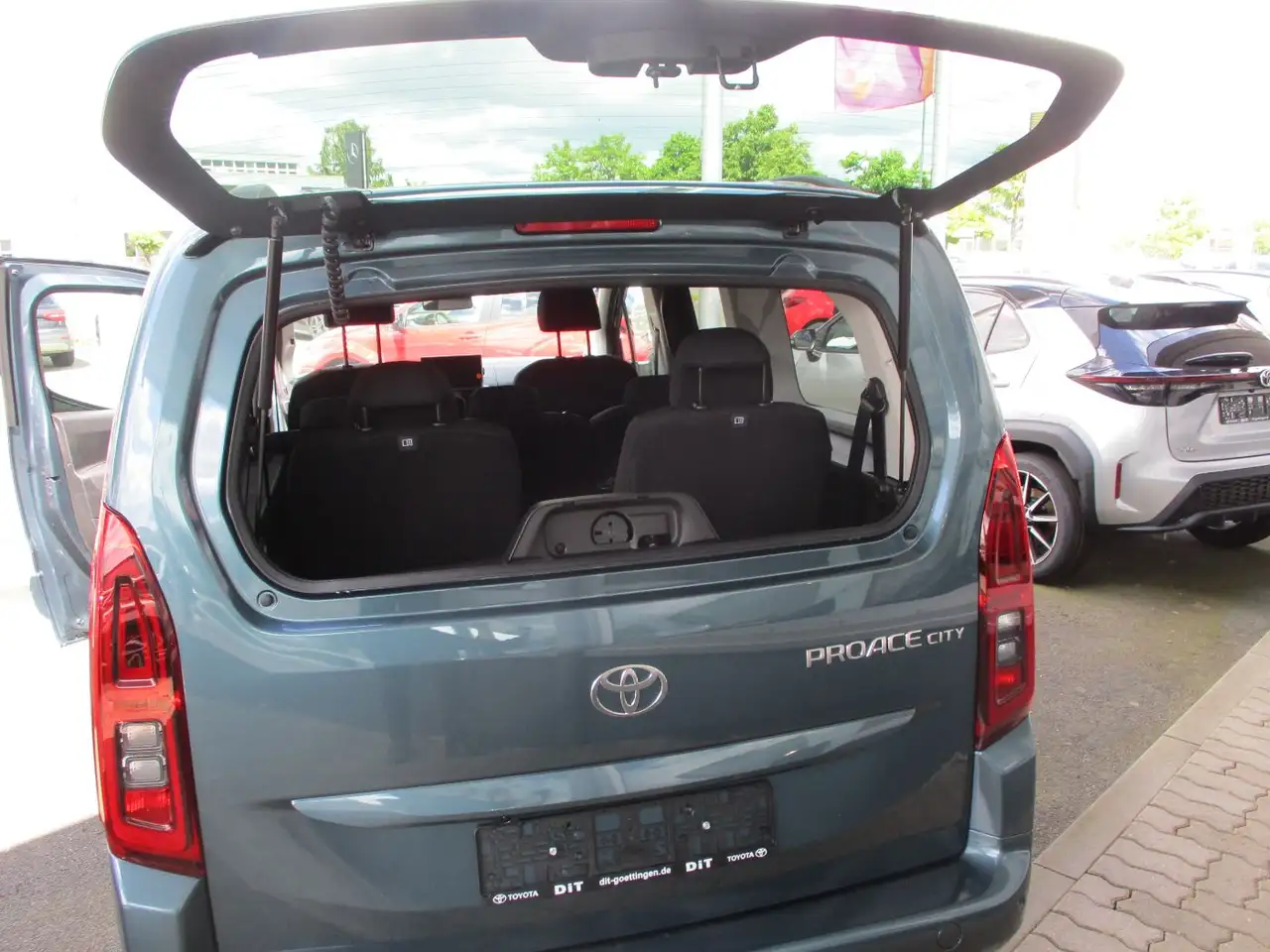 Toyota Proace 9