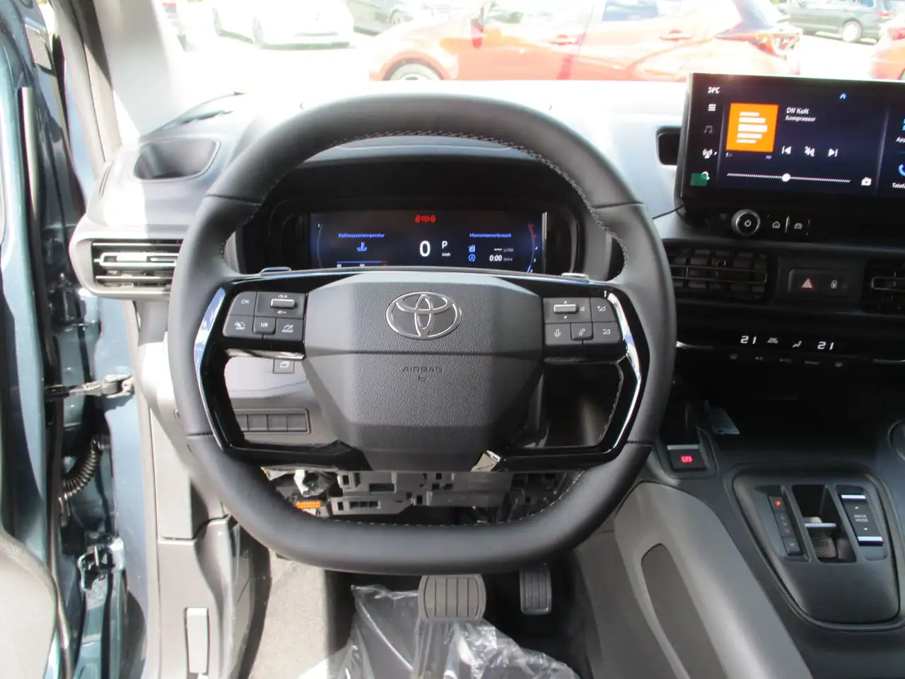 Toyota Proace 14