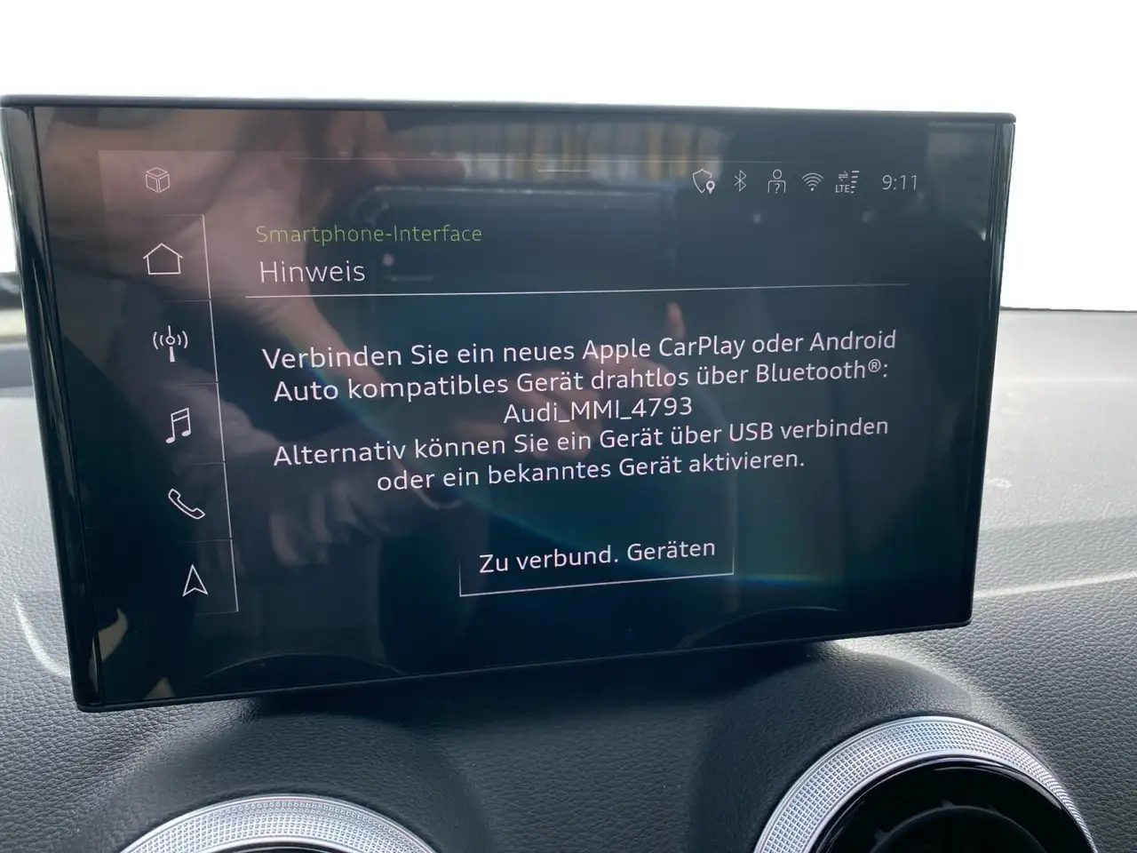 Audi Q2 11