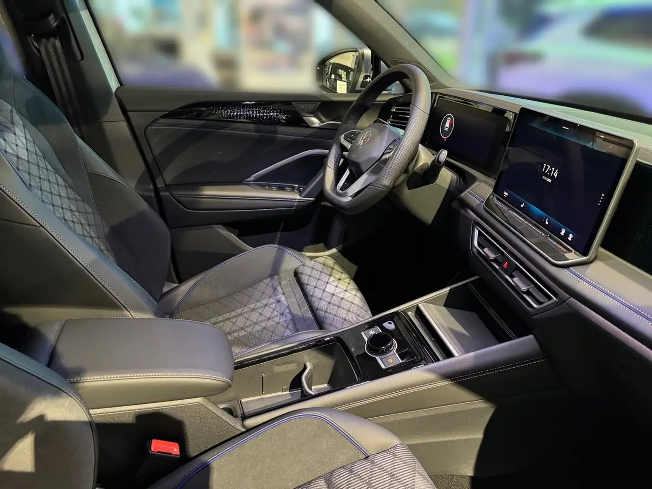 Volkswagen Tiguan 8