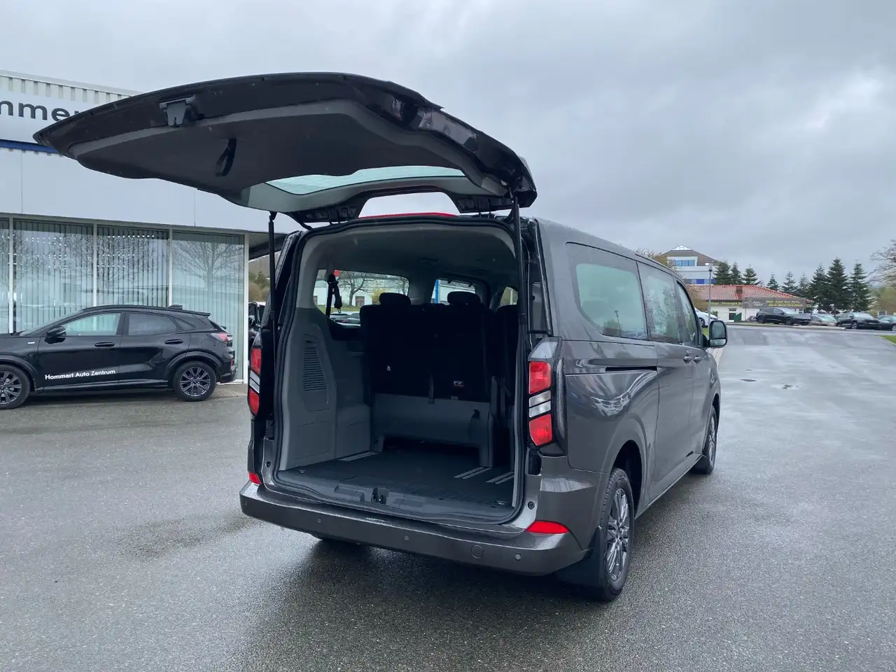 Ford Tourneo 9