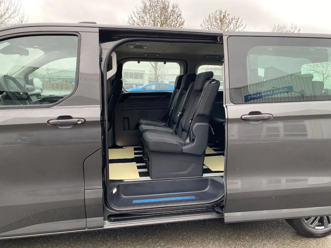 Ford Tourneo 13