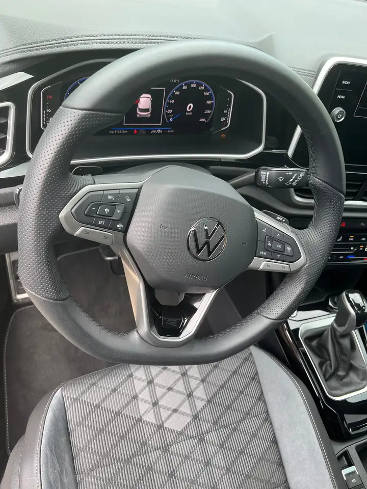 Volkswagen T-Roc 5
