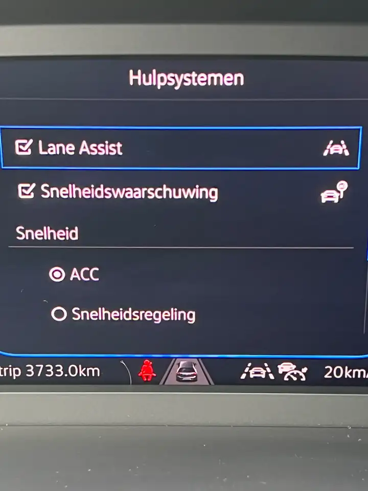 Volkswagen T-Roc 8