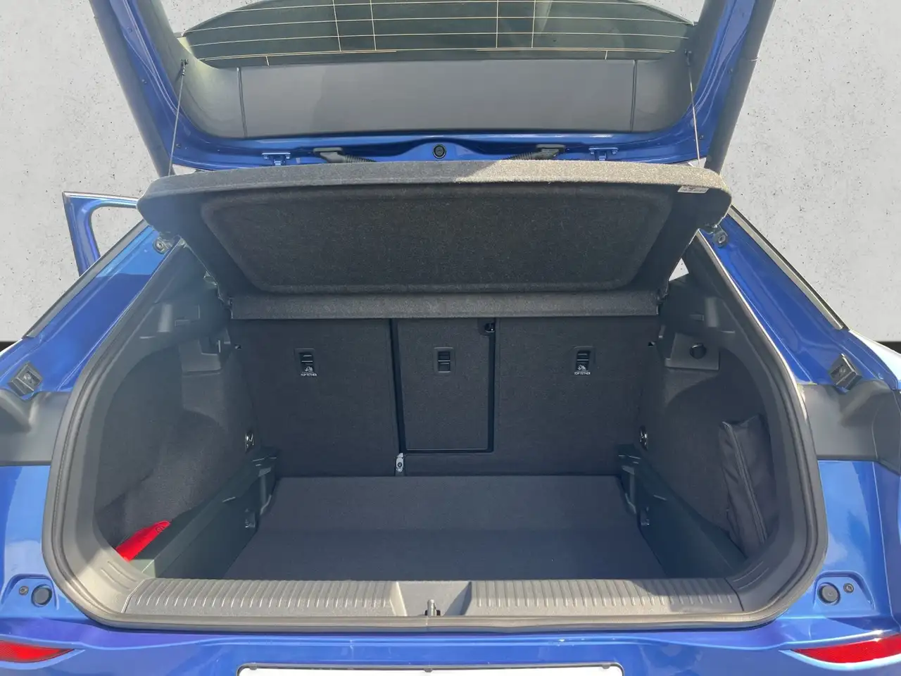 Volkswagen T-Roc 11