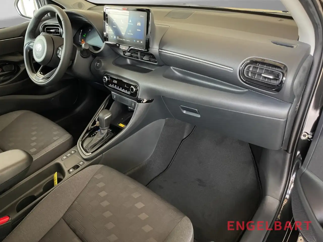 Toyota Yaris 11