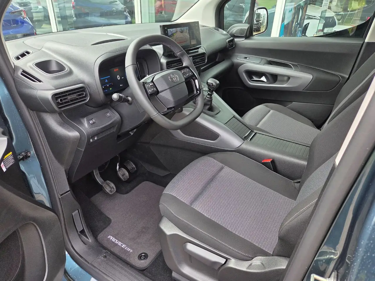 Toyota Proace 9