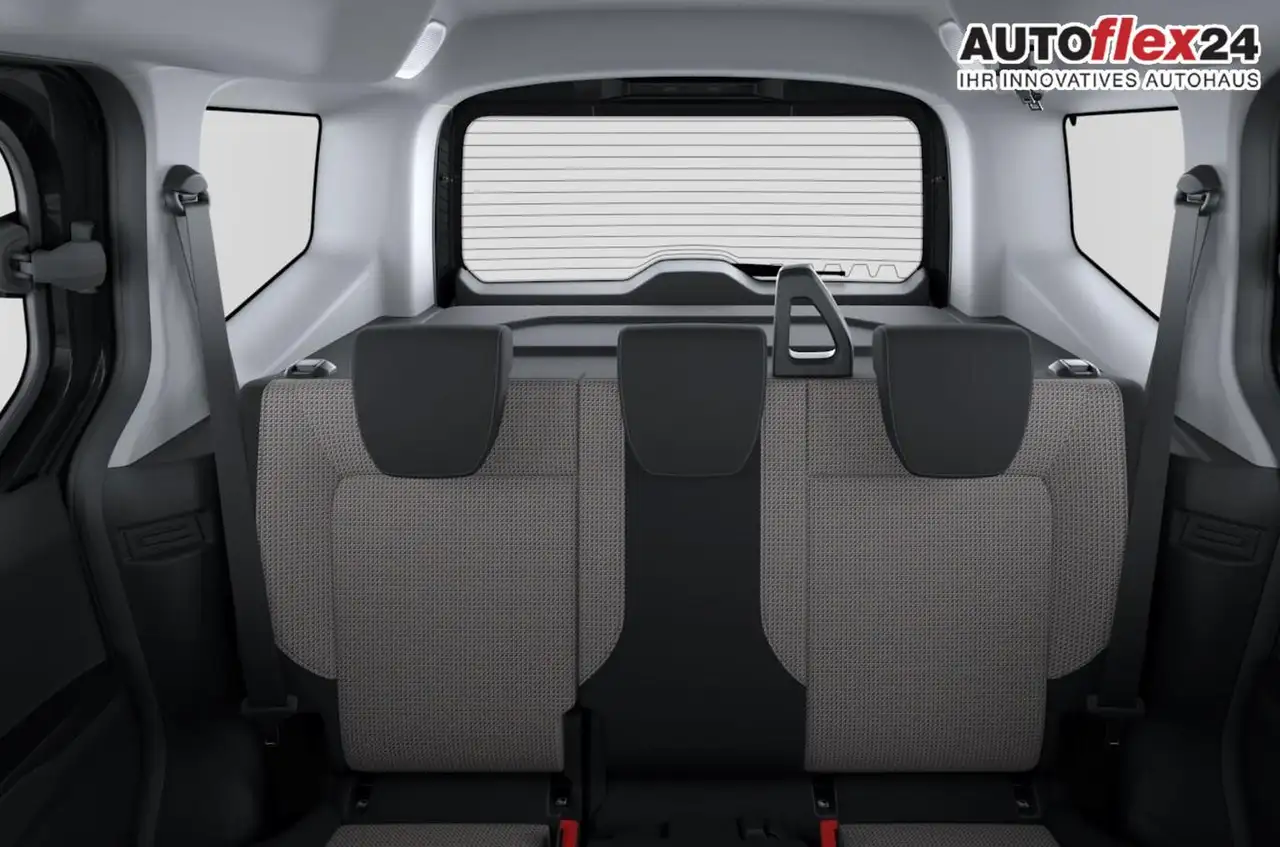 Ford Tourneo 7