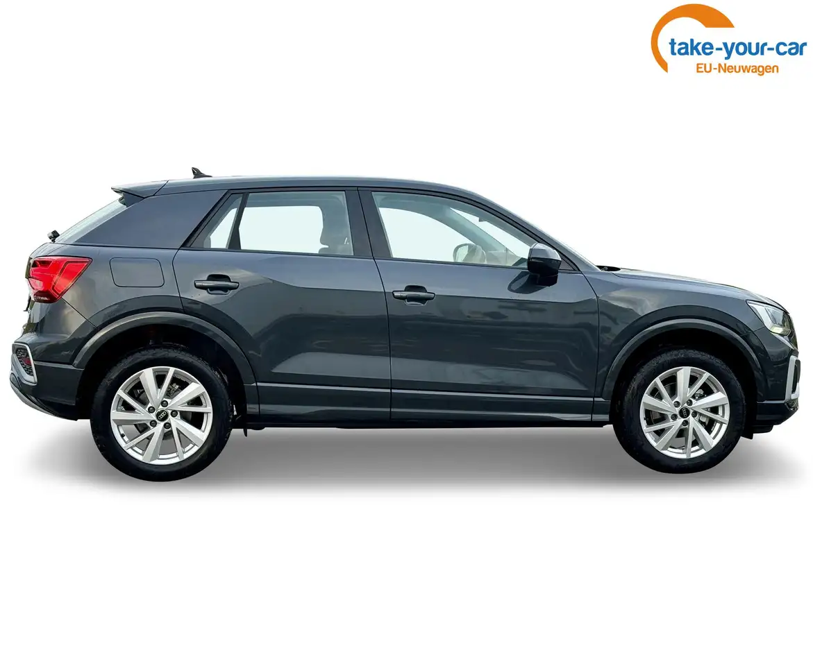Audi Q2 6