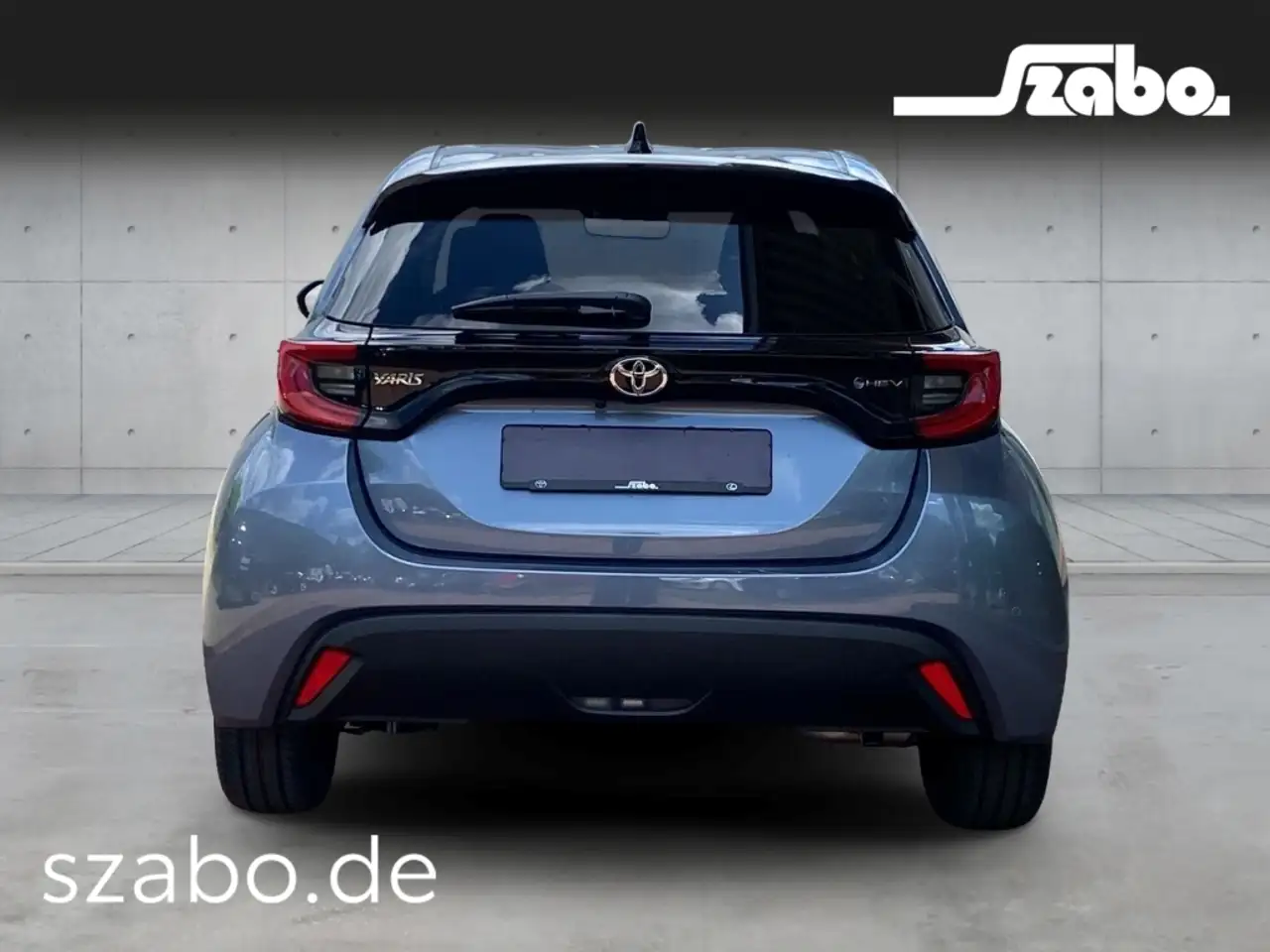 Toyota Yaris 8