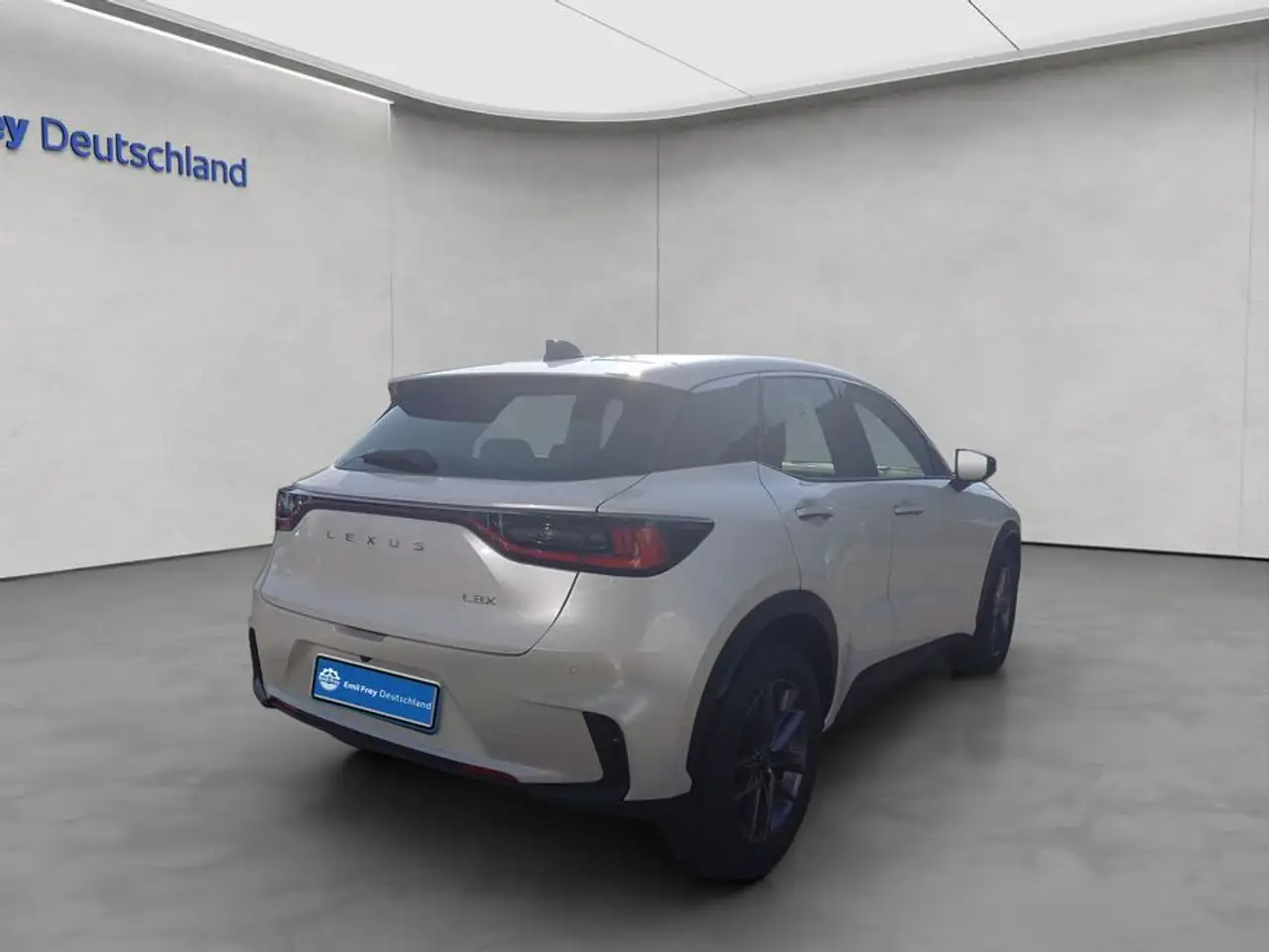 Lexus LBX 6